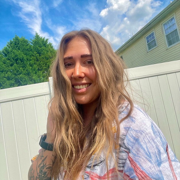 Meet your Posher, Jess - Picture 1 of 1